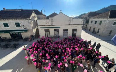 „Mama, budi zdrava – Ružičasti listopad“